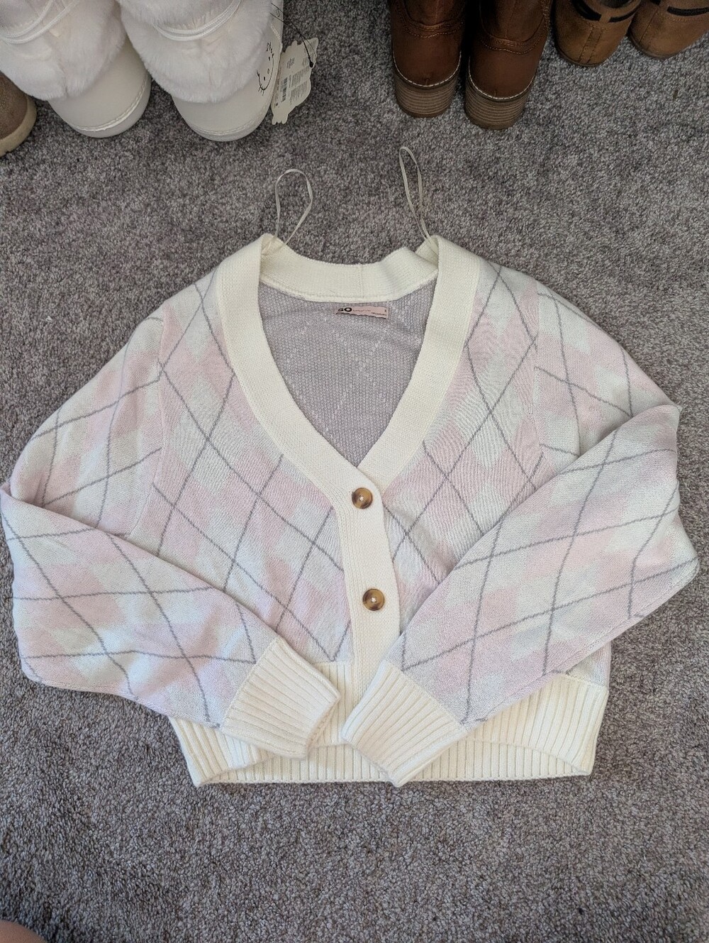 SO Cropped Argyle Cardigan